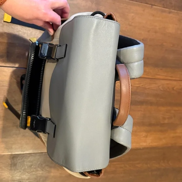 Coach Track Backpack Colorblock Leather QB/Chalk Light Gravel RARE (EUC) (C4019) - Picture 7 of 16